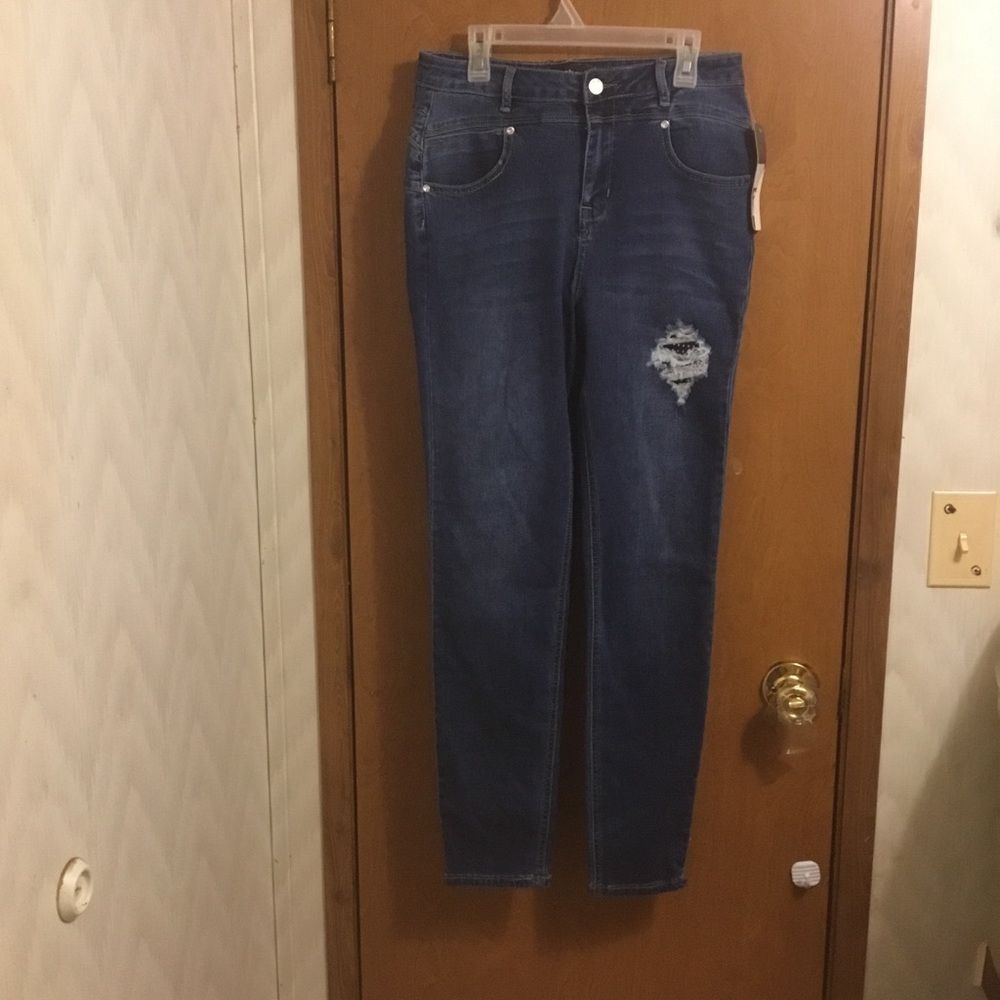 Bebe Destroyed Distressed Rhinestone Dark Wash Blue Skinny Jeans 30